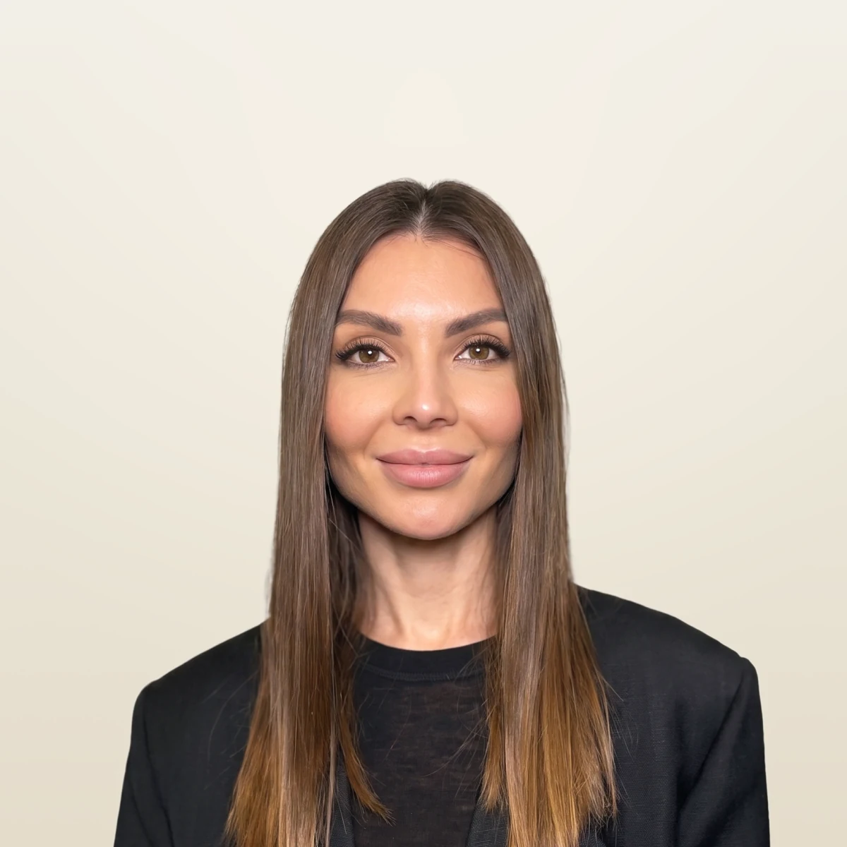 Darya Hellmann, founder and manager of GroomRoom Berlin in Charlottenburg